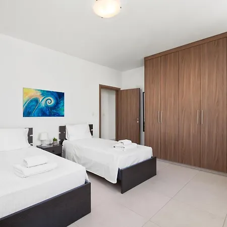 Downtown Sea View Penthouse 아파트 *